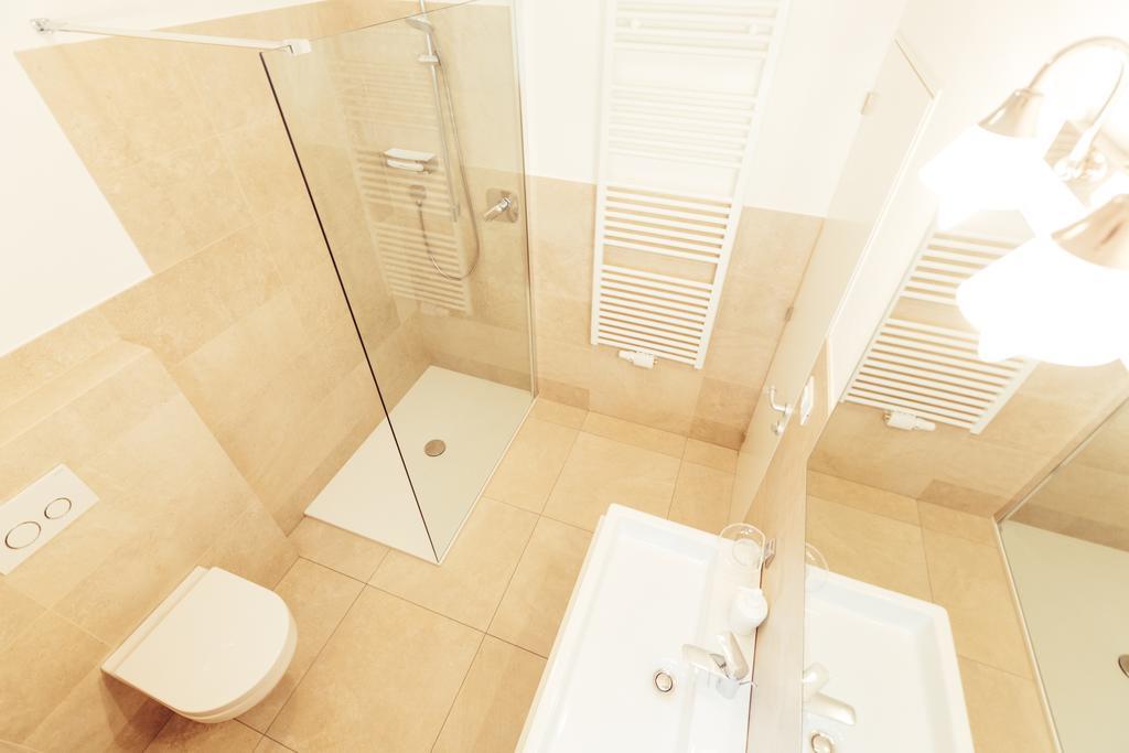 Amplatz 1523 - B&B And Suites มอนตาญา ภายนอก รูปภาพ